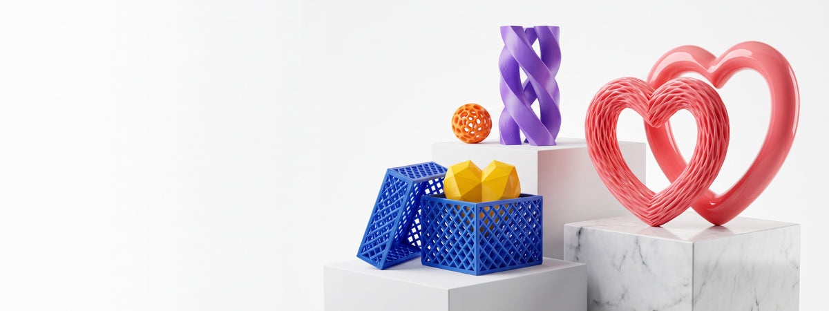 Presentes em impressão 3D: corações entrelaçados, caixa vazada e escultura torcida