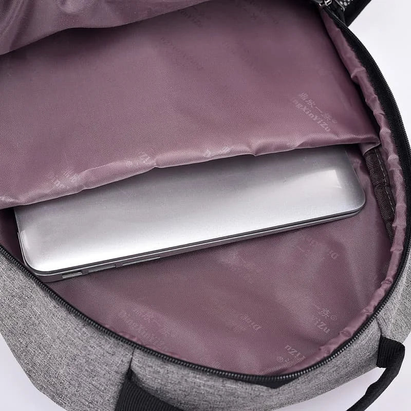 Mochila Masculina Executiva Anti-Furto com Entrada USB e Cadeado com Senha – Segurança, Estilo e Praticidade em Um Só Produto