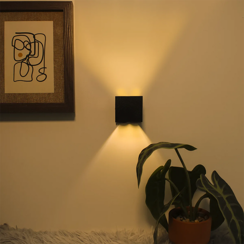 Mini Arandela LED Preta 3W com 2 Feixes de Luz – Moderna, Resistente e Sofisticada