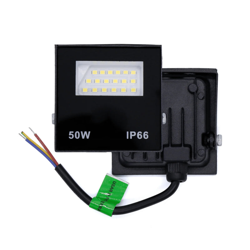 Kit com 2 Refletores LED 50W Spotlight – Bivolt IP66 à Prova D'Água (Luz Branca Fria)