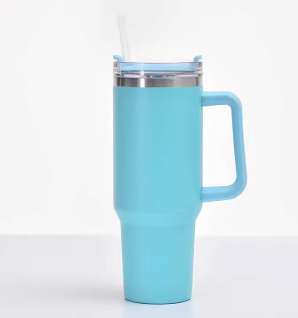 Copo Térmico Quencher 1200ml com Alça e Canudo Azul Claro – Bebidas Sempre na Temperatura Perfeita, Onde Você Estiver