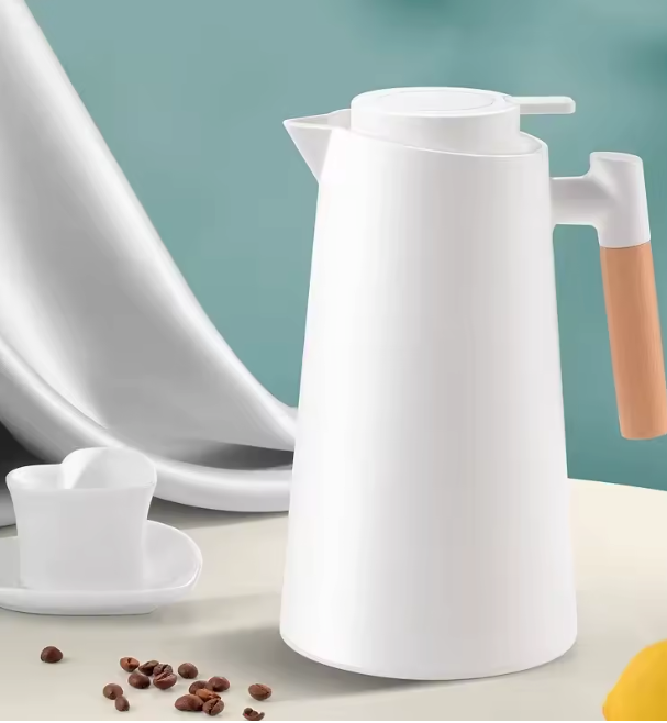 Jarro Garrafa Térmica 1L com Cabo em Madeira – Design Sofisticado, Calor que Dura - Branco Fosco