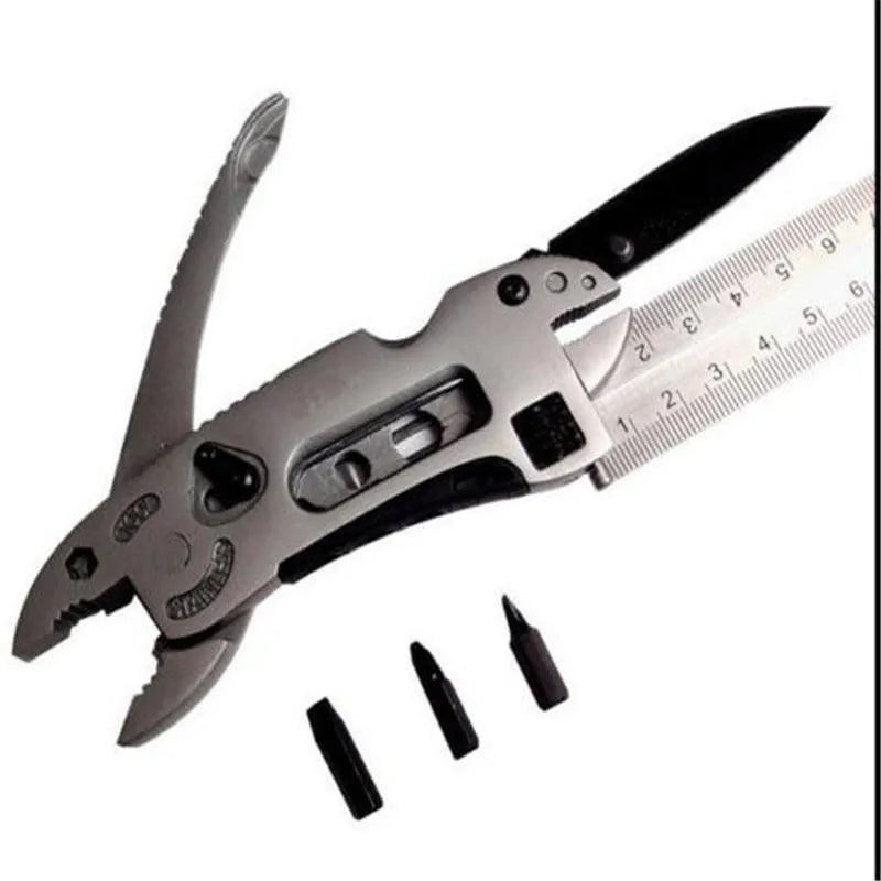 Ferramenta Multifuncional 9 em 1 Titanium – O Kit de Bolso Que Vai Com Você em Qualquer Aventura