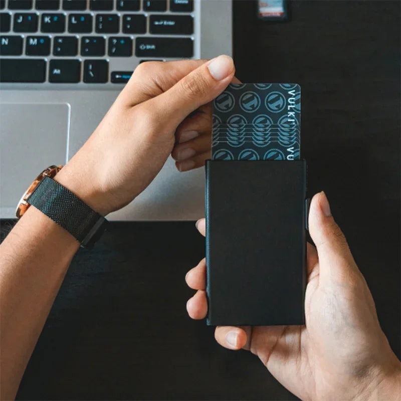 Carteira Porta Cartões com Proteção RFID | Segurança e Estilo no Seu Bolso