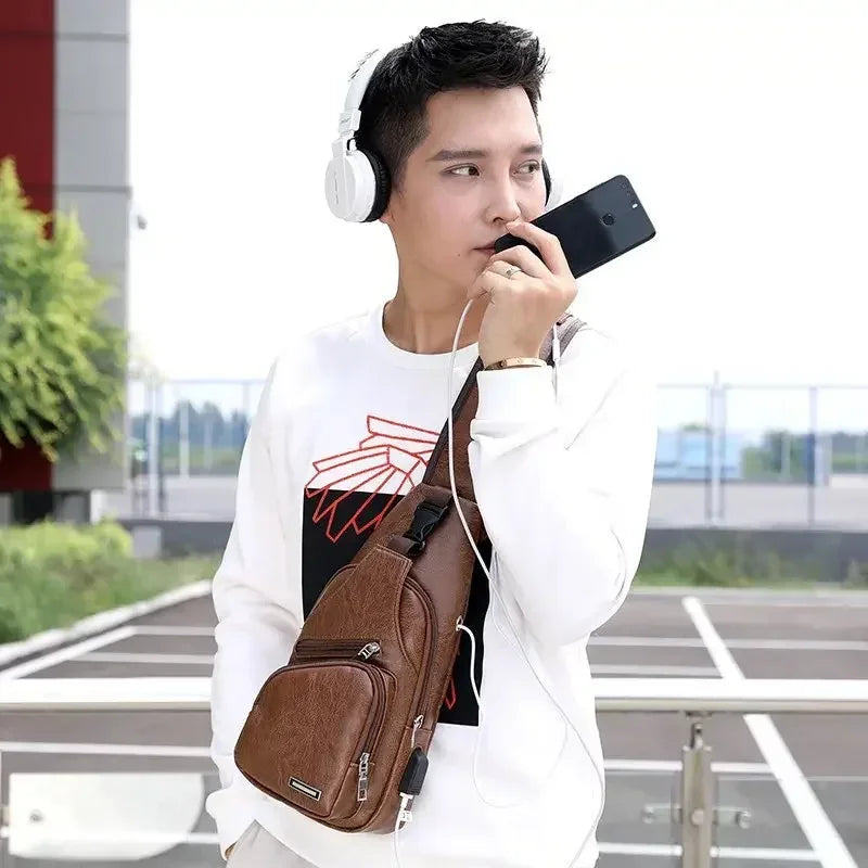 Bolsa Transversal Masculina com USB e Furo para Fone – Praticidade, Estilo e Segurança no Seu Dia a Dia
