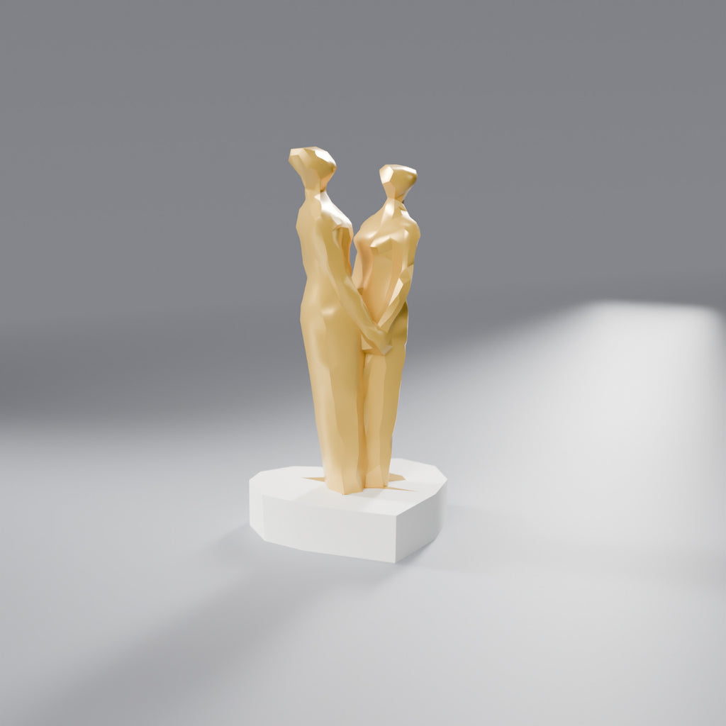 Escultura Casal de Mãos Dadas sobre Coração, Casal Dourado com base Branca