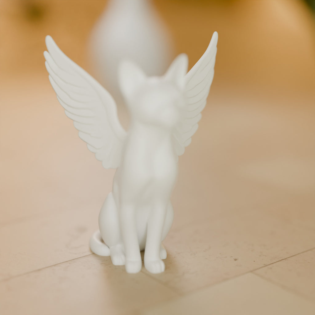 Estátua Memorial Gato Anjo com Asas 14 cm, detalhe