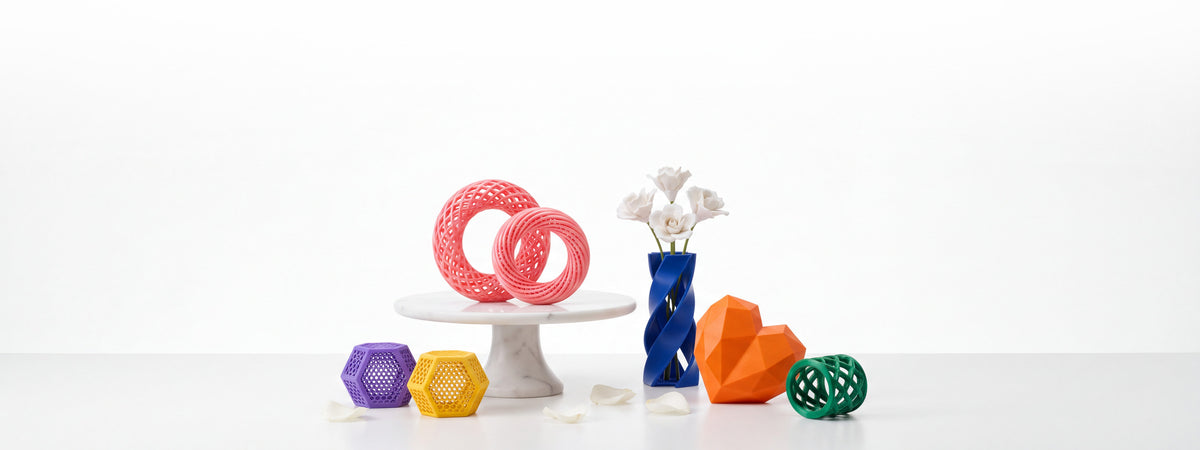 Rucca 3D - Celebrações e Casamentos: alianças esculpidas, vaso e coração impressos em 3D