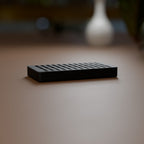 Organizador de Mesa para 36 Cartuchos de Jogos decorando o ambiente