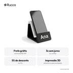 Suporte de Celular de Mesa com Logo — Rucca 3D