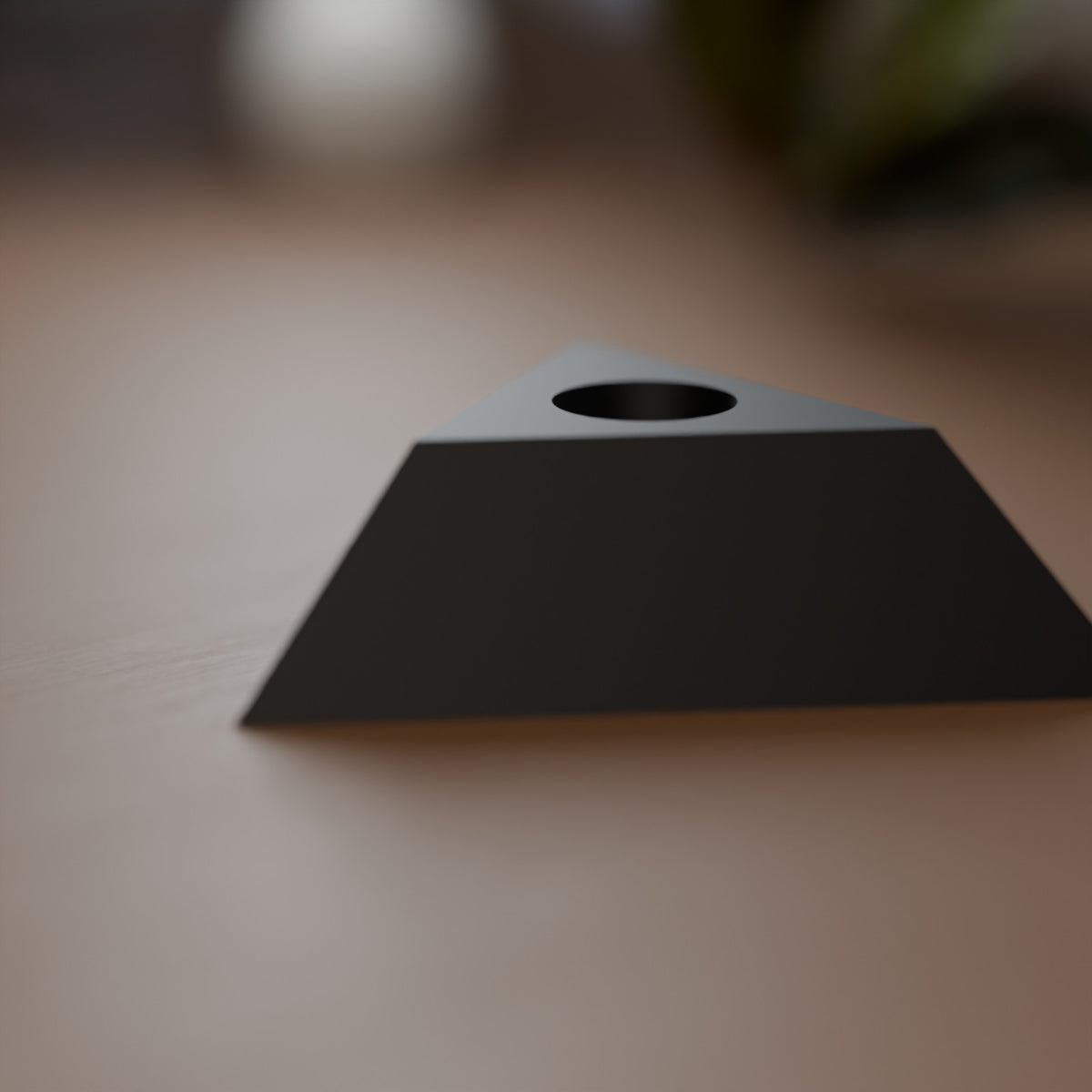 Suporte de Mesa Triangular para 1 Caneta, detalhe