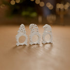Trio de Gnomos de Natal Porta-Bombom decorando o ambiente